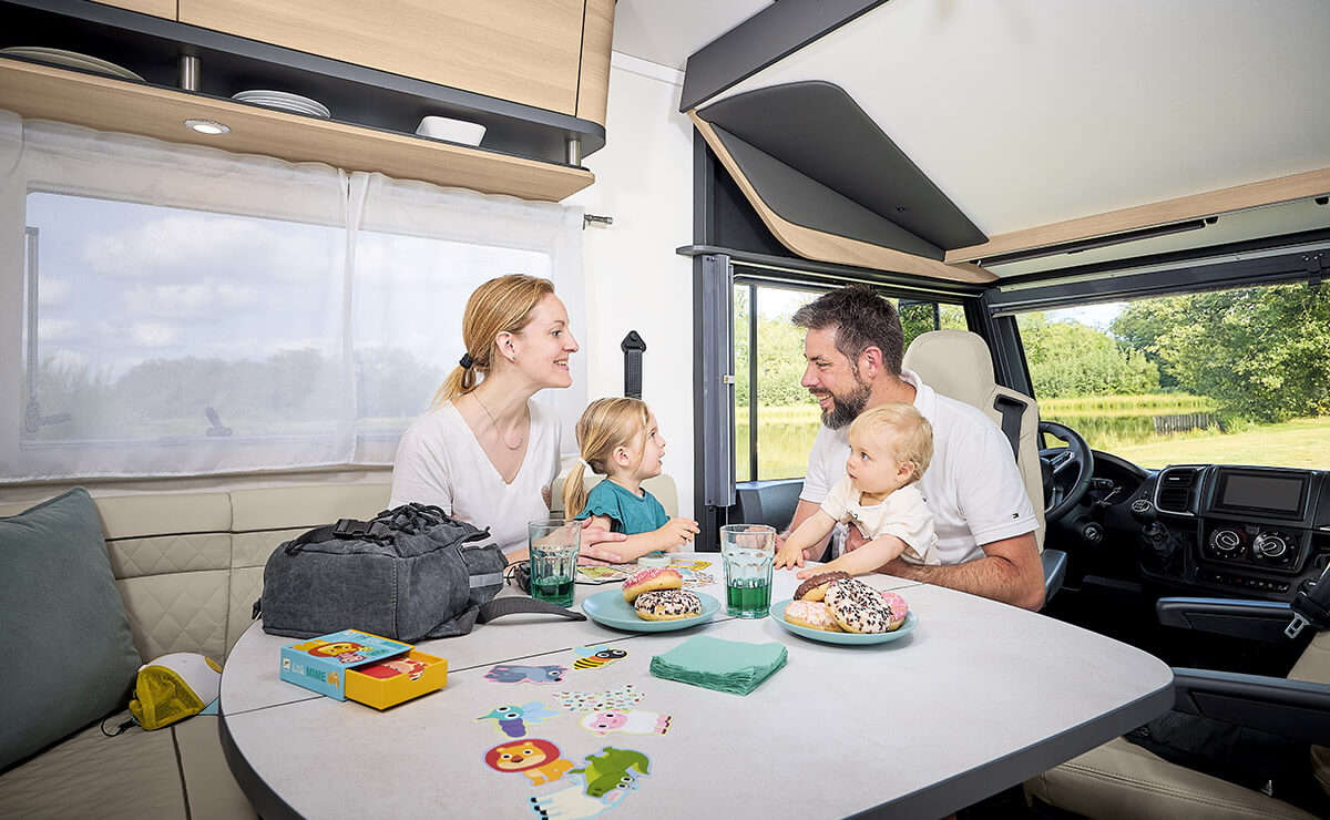 Camping-car ITINEO FAMILI SBD700 Salon